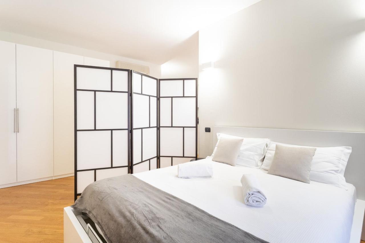White Flat In Como City Center By Rent All كومو المظهر الخارجي الصورة